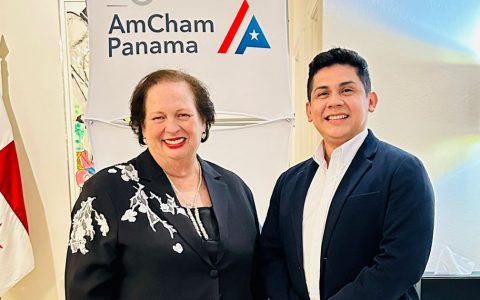 Recepción de Medio Año de AmCham