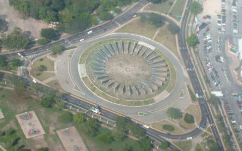 Monumento al Sol Naciente