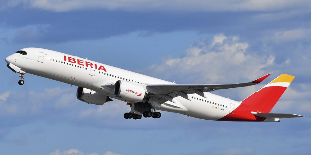 El nuevo avión modelo AIRBUS A350 de IBERIA